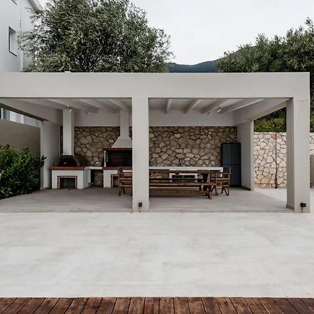 Etherealvilla-Family Villa With Pool Lurdáta Kültér fotó